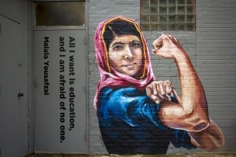 2015_07_10_ChloeFrancisco_Graffiti Art- a call for gender equality on the walls of Dakar’s  picture 1.jpg